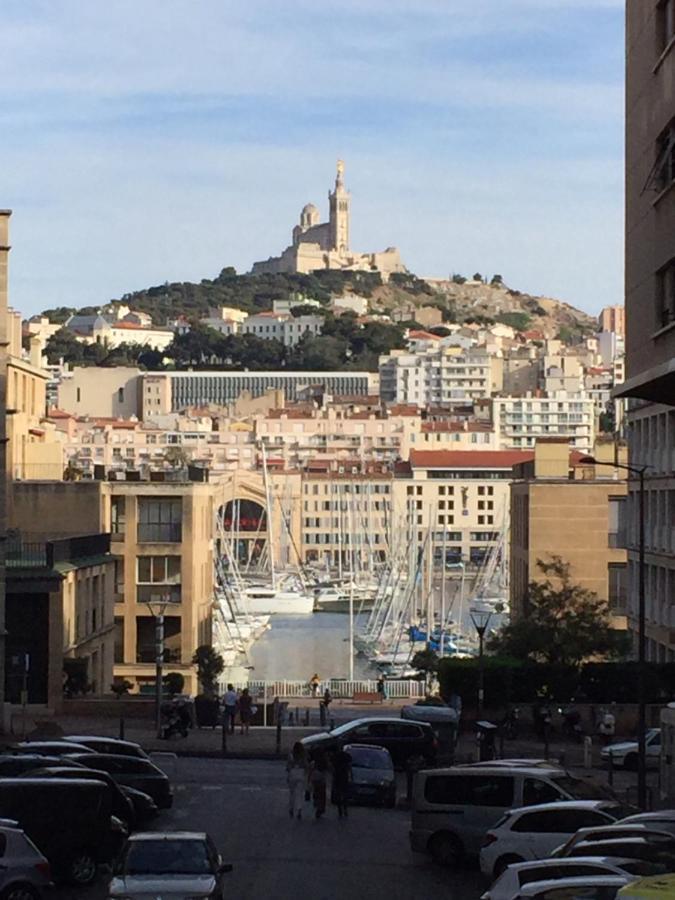 Typique T2 Terrasse Situe Quartier Panier Vieux Port * Marseilles